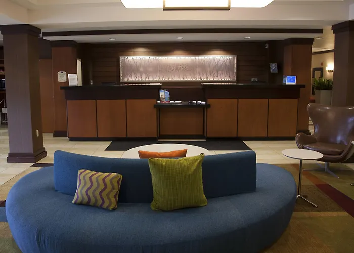 Fairfield Inn & Suites Bedford