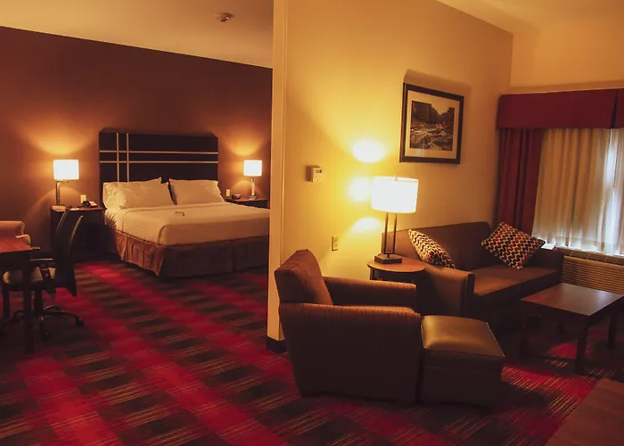 Holiday Inn Express & Suites Cumberland - La Vale By Ihg